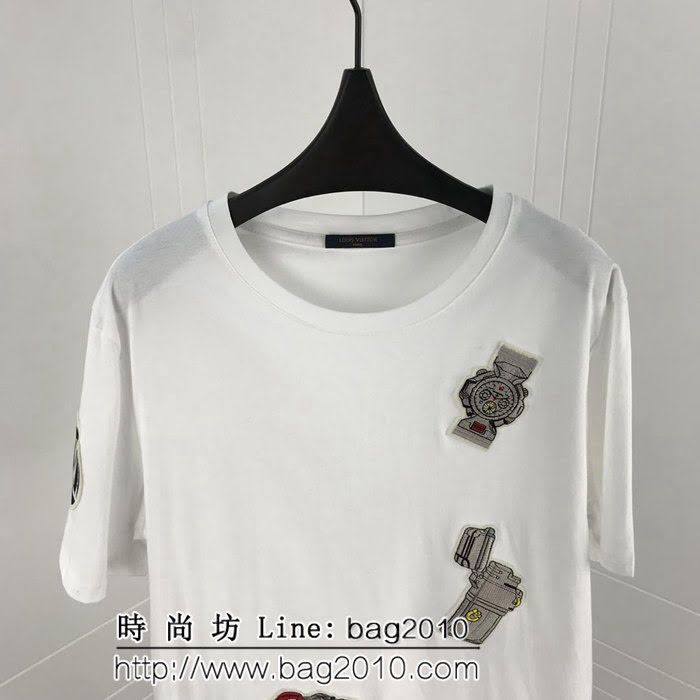 LV路易威登 勳章刺繡貼圖系列 19ss早春新款 百搭款 白色絲光棉短袖 男女同款 ydi1874